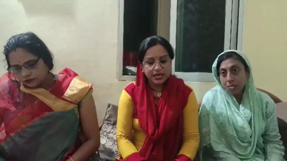 Many women office bearers of Congress resigned