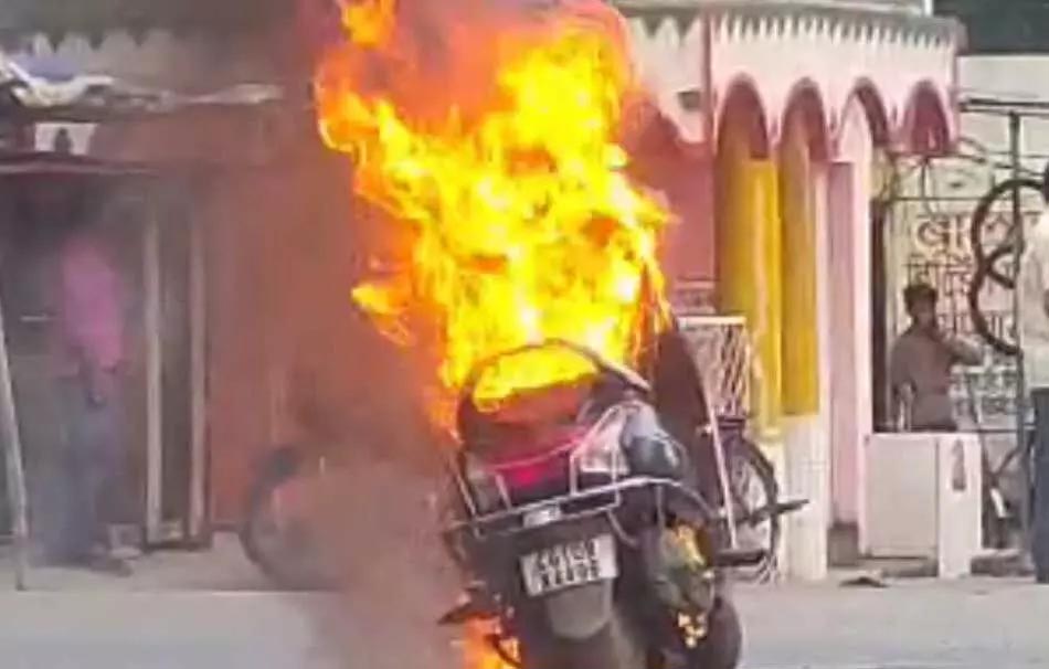 The youth set his own two-wheeler on fire