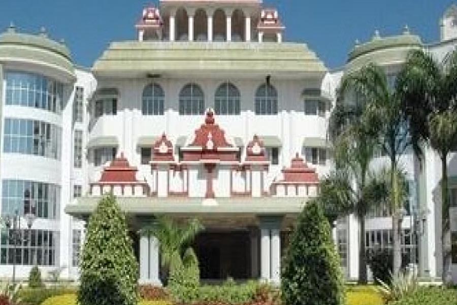 Madras HC modifies bail condition of BJP state secretary SG Surya